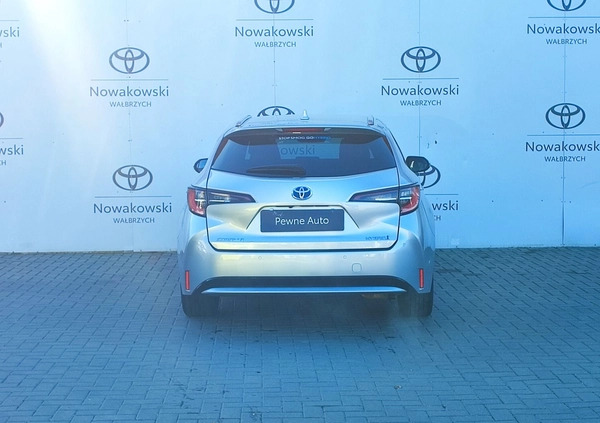 Toyota Corolla cena 117900 przebieg: 72343, rok produkcji 2021 z Wałbrzych małe 232